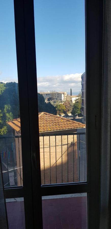 Vicino Di Centro E Universita Stanza Con Balcone Pérouse Extérieur photo